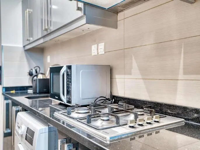 Apartment Elegant Studio With Burj Khalifa & Canal View - 1901 Dubai